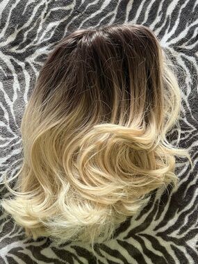 Women's Two-Tone Brown to Blonde Wig - Soft Ombre Style